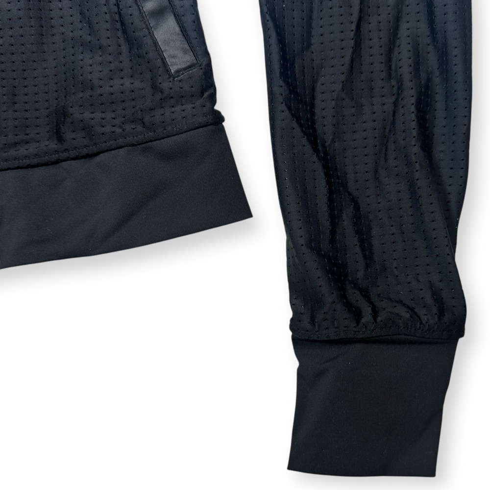 Lululemon Women's Perforated Jacket Size 4 Black Full‎ Zip Lightweight Athletic - Picture 5 of 6